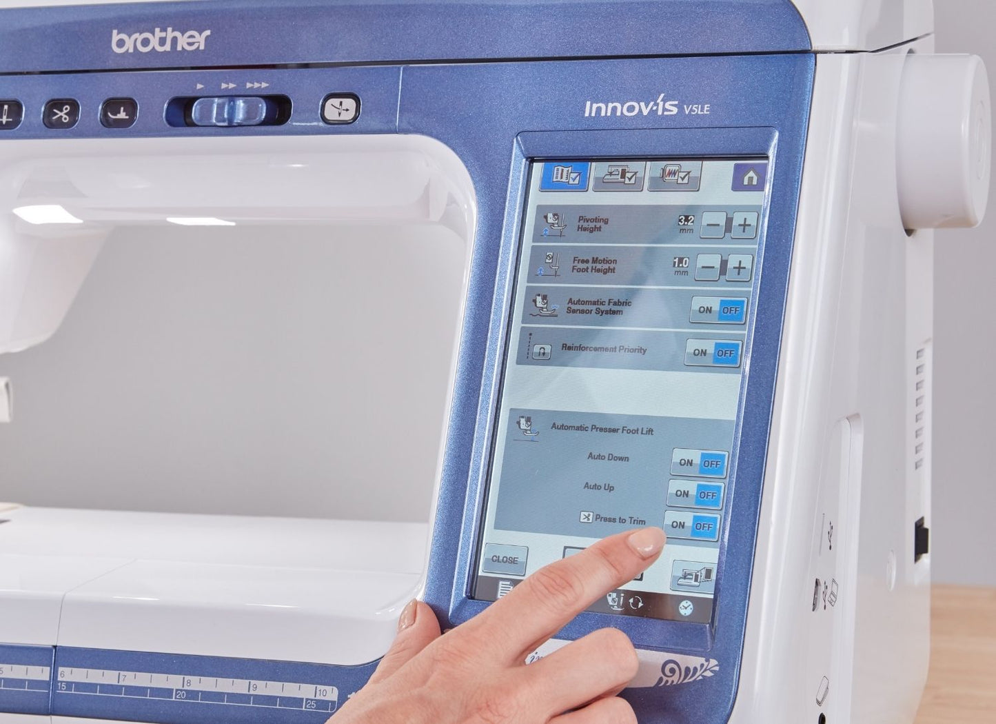Brother Innov-is V5 Limited Edition mit Stickmodul