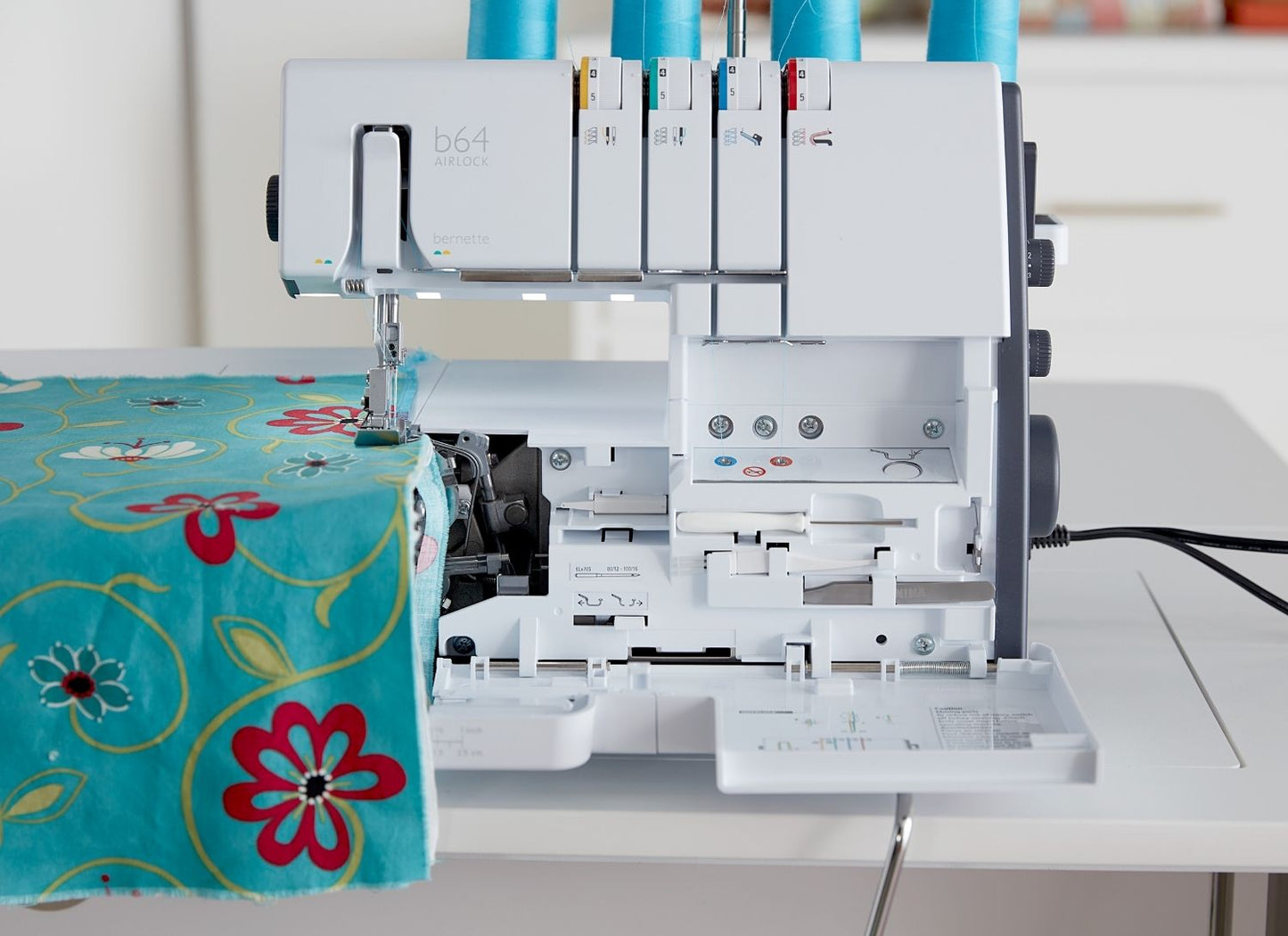 Bernette b64 Airlock - Overlock