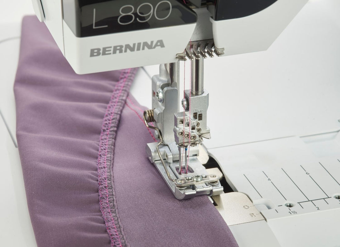 Bernina Coverstich-/Ausgleichsfuss C12 für L890