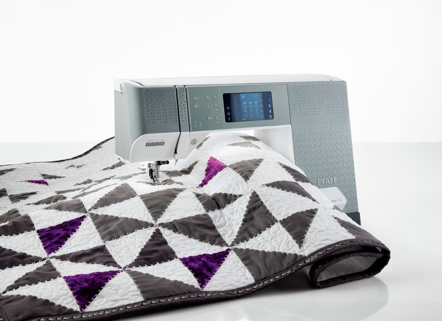 Pfaff Quilt Expression 720 Special Edition