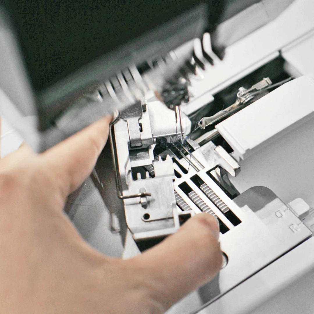 Bernina L890 Coverlock