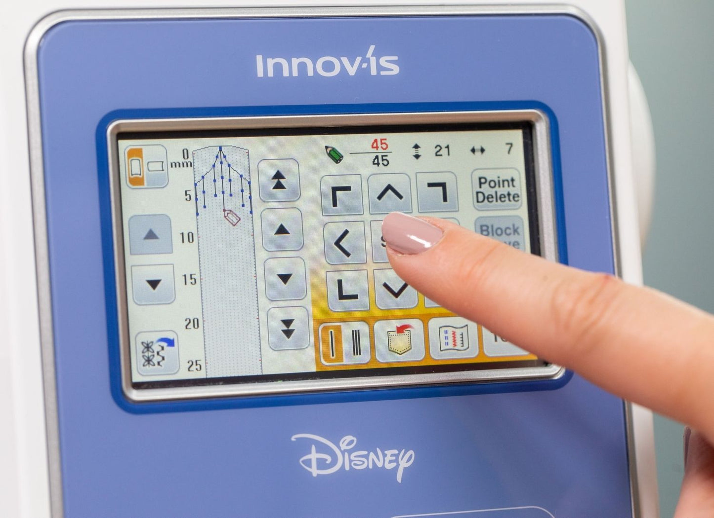 Brother Innov-is M380 Disney mit Stickmodul