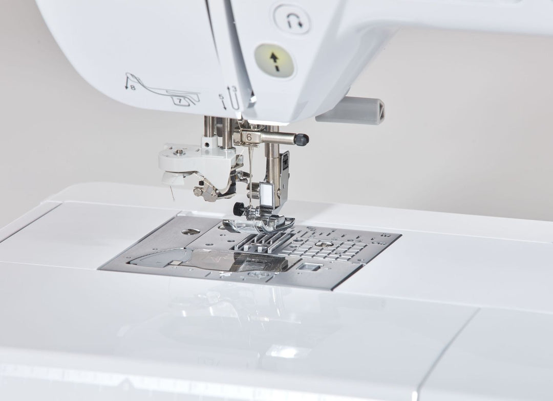 Brother Innov-is 2700 mit Stickmodul